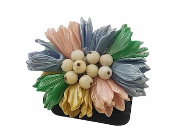 Vintage Unsigned Haskell/Hess Celluloid Flower Brooch (A3768)