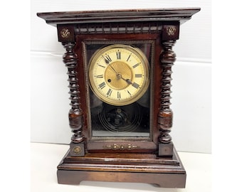 Vintage Walnut Wood Wooden Mantle Clock