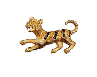 Vintage Signed Heavyweight CORO Rhinestone Leopard/Tiger Brooch (A4591)