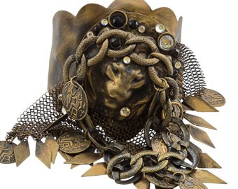 Rare Jack Smile Crazy Lion Cuff Bracelet (A9137)