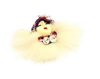 Vintage 80's Faux Fur Porcelain Lady Brooch (A253)