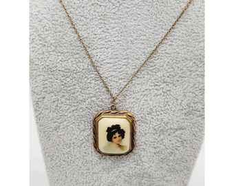 Vintage Celluloid Portrait Pendant Necklace (A265)