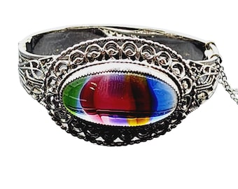 Vintage Signed Whiting & Davis Rainbow Glass Hinged Bangle Bracelet (A2270)