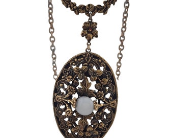 Vintage Art Nouveau Style Pendant Necklace (A3359)
