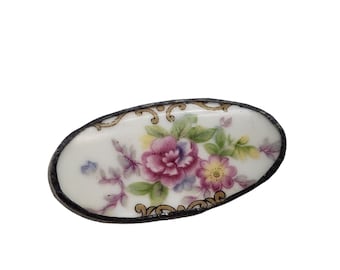 Vintage Curved Bezel Set Porcelain Flower Brooch (A3861)