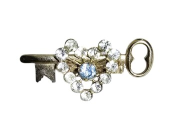 Vintage Rhinestone Heart Key Brooch (A8105)