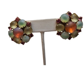 Vintage Amazing Satin Glass Clip Earrings (A2402)