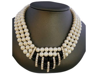 80s Vintage Triple-Strand Acrylic Pearl Necklace (A5785)