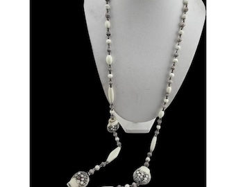 Vintage Very Rare Hand-Knotted Czechoslovakia Glass Beaded Neiger Necklace