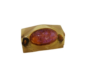 Antique Unique Apple Juice Bakelite with Dragons Breath Glass Cab Brooch (A3690)