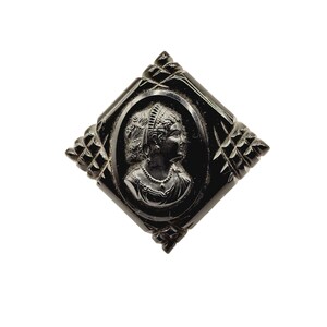Vintage Celluloid Cameo Brooch (A652)