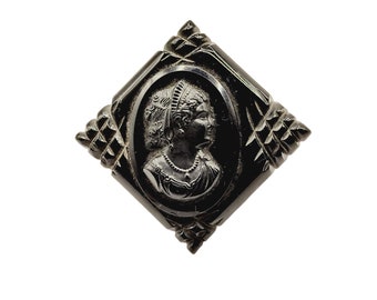 Vintage Celluloid Cameo Brooch (A652)