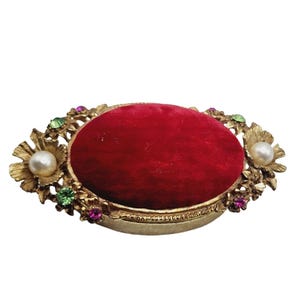 Vintage Florenza Velvet Covered Trinket Box (A2571)