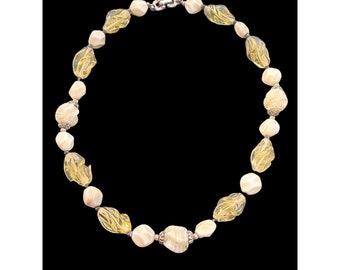 Vintage Molded All Glass Necklace (A4244)