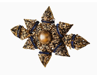 Vintage Czech Or French Dimensional Brass Filigree Brooch (A9020)