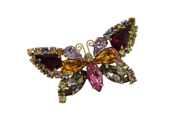 Vintage Beautiful Rhinestone Butterfly Brooch (A7122)