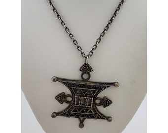 Vintage Signed Coro Tribal Style Shield Cross Pendant Necklace (A3452)
