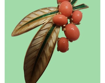 Vintage Rare Trifari L'Orient Coral Berries And Leaf Brooch (A4580)