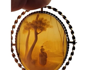 Unique Lady in the Park Spectacular 14kt Cameo Brooch (A2658)