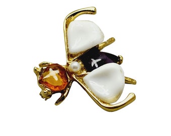 Vintage Unusual Milk Glass Heart Shaped Stoned Bug Fly Brooch (A1011)