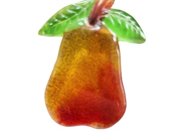 Super Cute Vintage Lucite Pear Brooch (A4504)