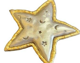 Vintage Signed 2 Tone Layered JJ Star Brooch (A2456)