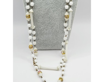 Vintage Glass Milk & Wedding Cake Beaded Necklace (A292)