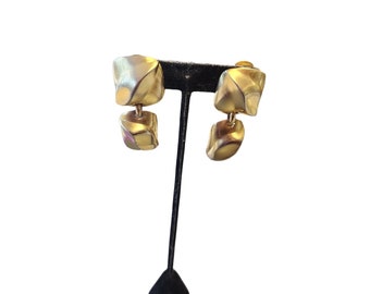 Vintage Signed Clara Studios Matte Gold Clip Earrings (A967)