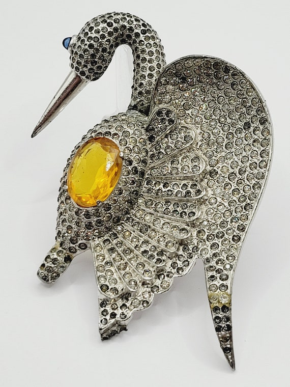 Huge Pot Metal Glass & Paste Bird Brooch (A184)
