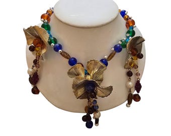 Vintage Olympia Gibson Signed Unique Glass Flower Necklace (A9488)