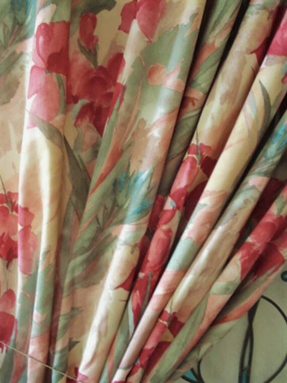 3 Pairs Of Vintage Linen Laura Ashley Style Floral Curtains Etsy