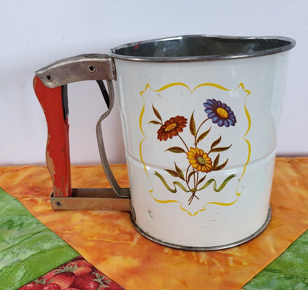 Vintage Androck Flour Sifter: 1940s Metal Hand-i-sift With Floral