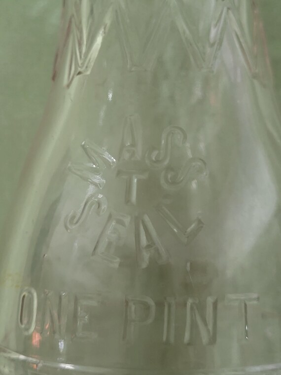 Quarter Pint Milk Bottle Produce Dairy Toronto (JEF) Quarter Pint Milk Bottle Produce Dairy Toronto (JEF)