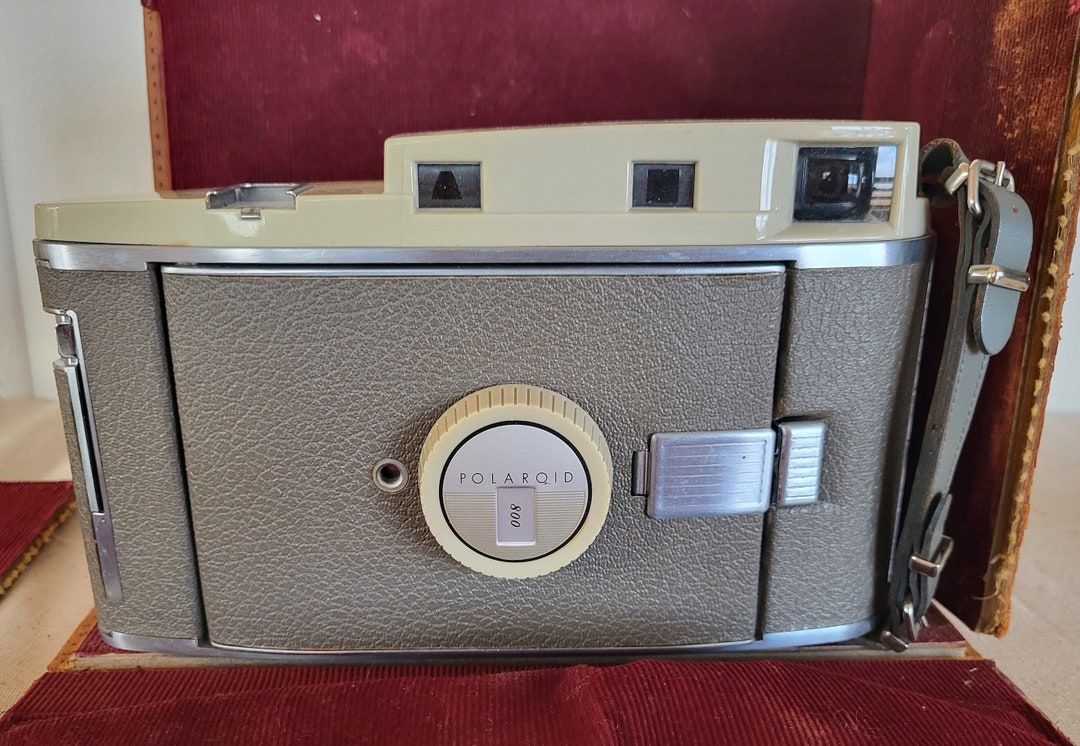 Vintage 1960s Polaroid 800 Land Camera With Flash Instant Film Etsy