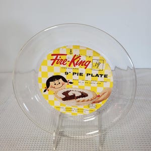Vintage 1960s Fire King Glass 9&quot; Pie Plates Brand New With Label Set of 2 Excellent Condition