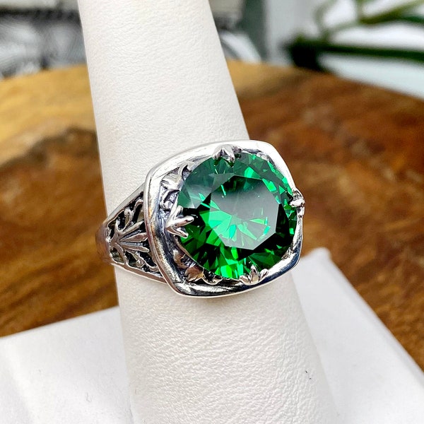 Emerald CZ Ring 925 Sterling Silver/ 6ct Round Cut Sparkly Green CZ, Silver Lotus Leaf Filigree / Blooming Ring [Custom Made] Design#130