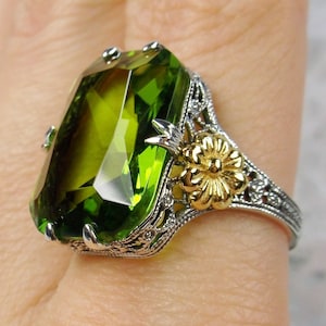 Pierścionek z zielonym peridotem, srebro próby 925, imitacja peridotu, kwiatowy, dwukolorowy, złoty, filigranowy stokrotek w stylu art déco [wykonany na zamówienie], wzór nr 208