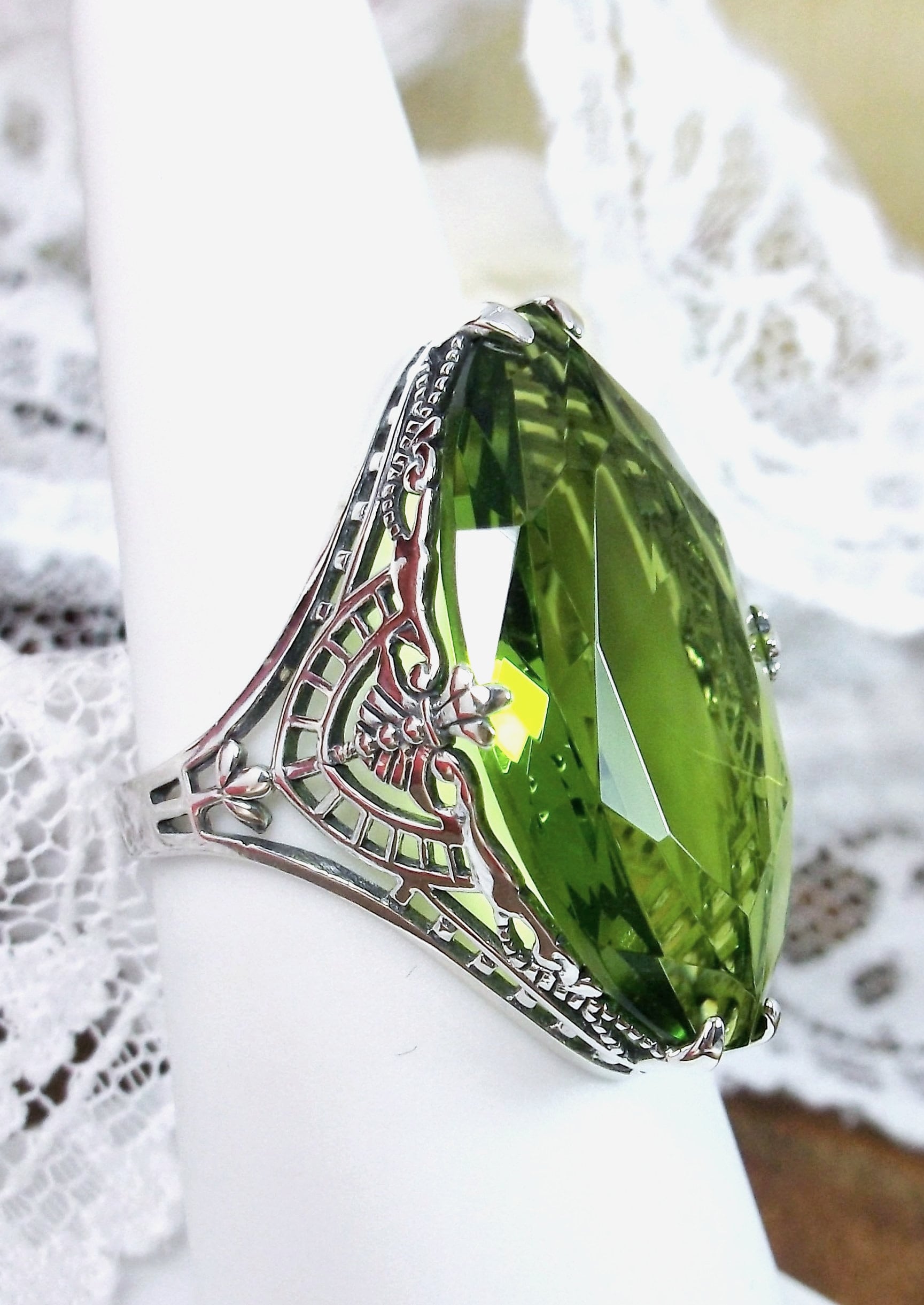 Bague Ancienne Marquise Argent Et Strass Vert – Taille 52 (N°28)