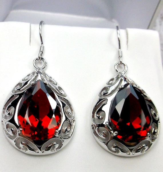 Sterling Silver Filigree Garnet Teardrop Pear Ring Sterling Silver Filigree Garnet Teardrop Pear Ring