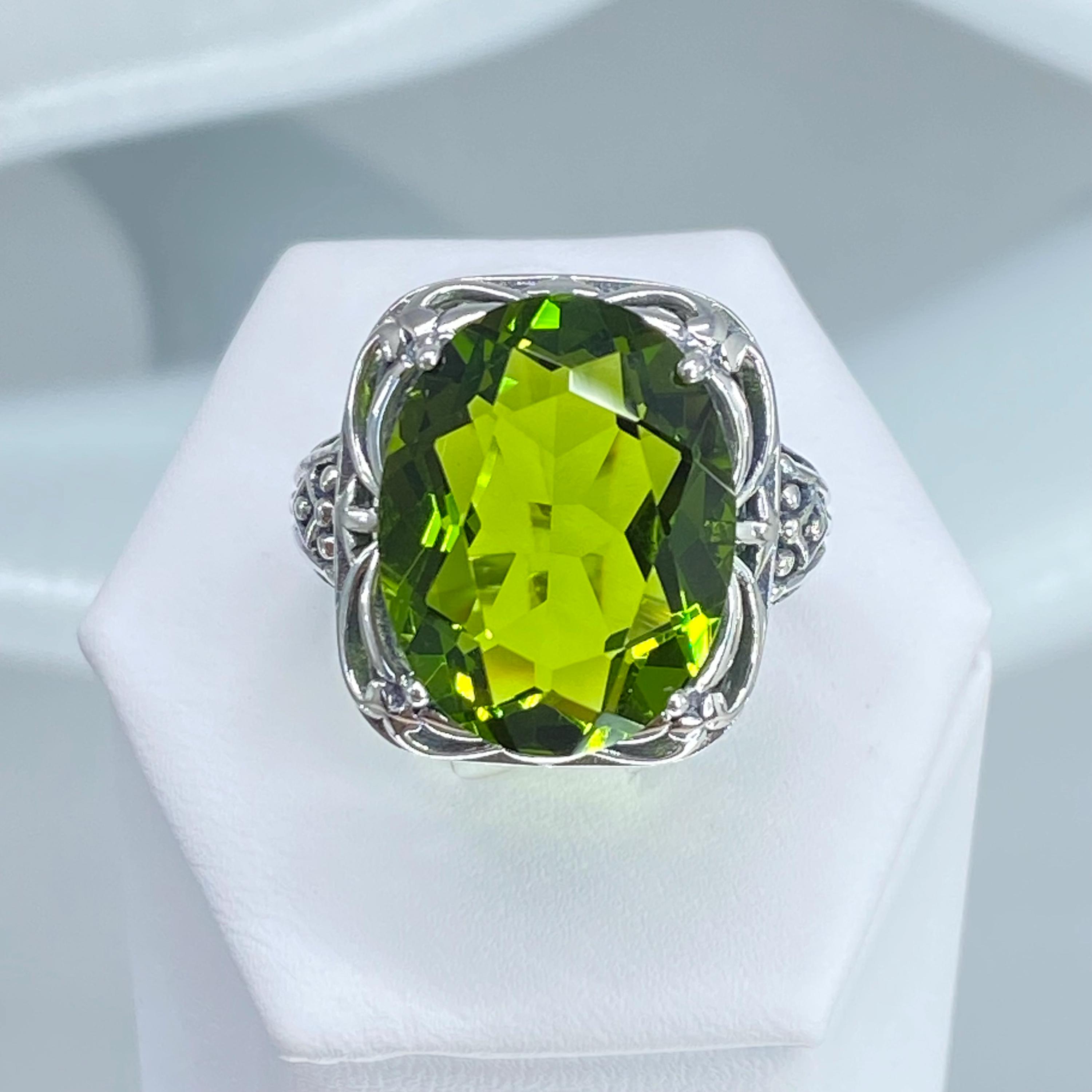 Green Peridot Ring | Size 8.5, Oval 12ct Simulated Gem, Retro 