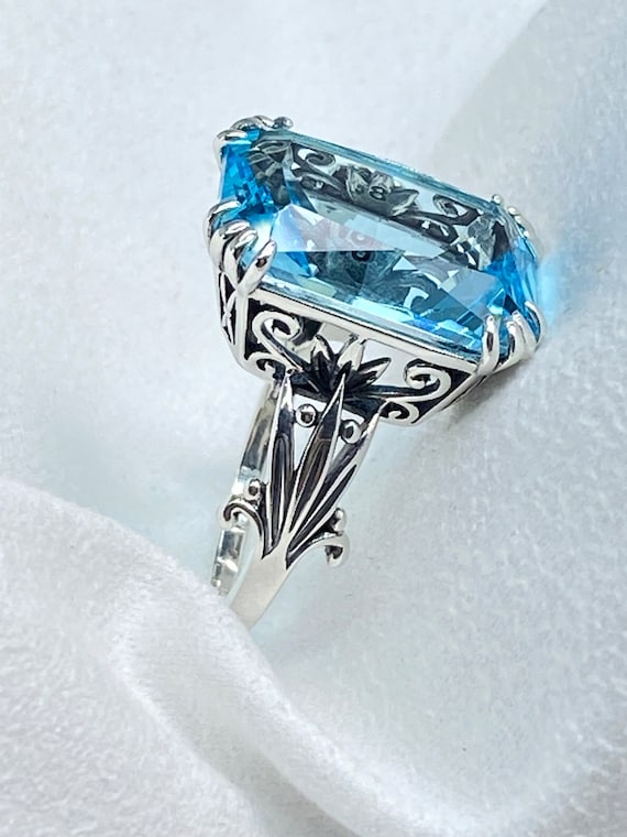 Bague pierre bleue claire sale