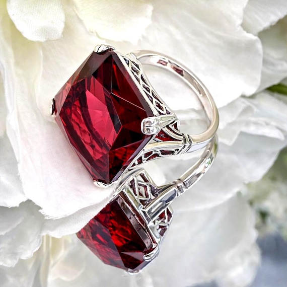 Anello In Argento 925 Con Rubino Ovale - Peso 3,83g - Gioiello Artigianale In Argento Sterling, Misura 7 (USA)