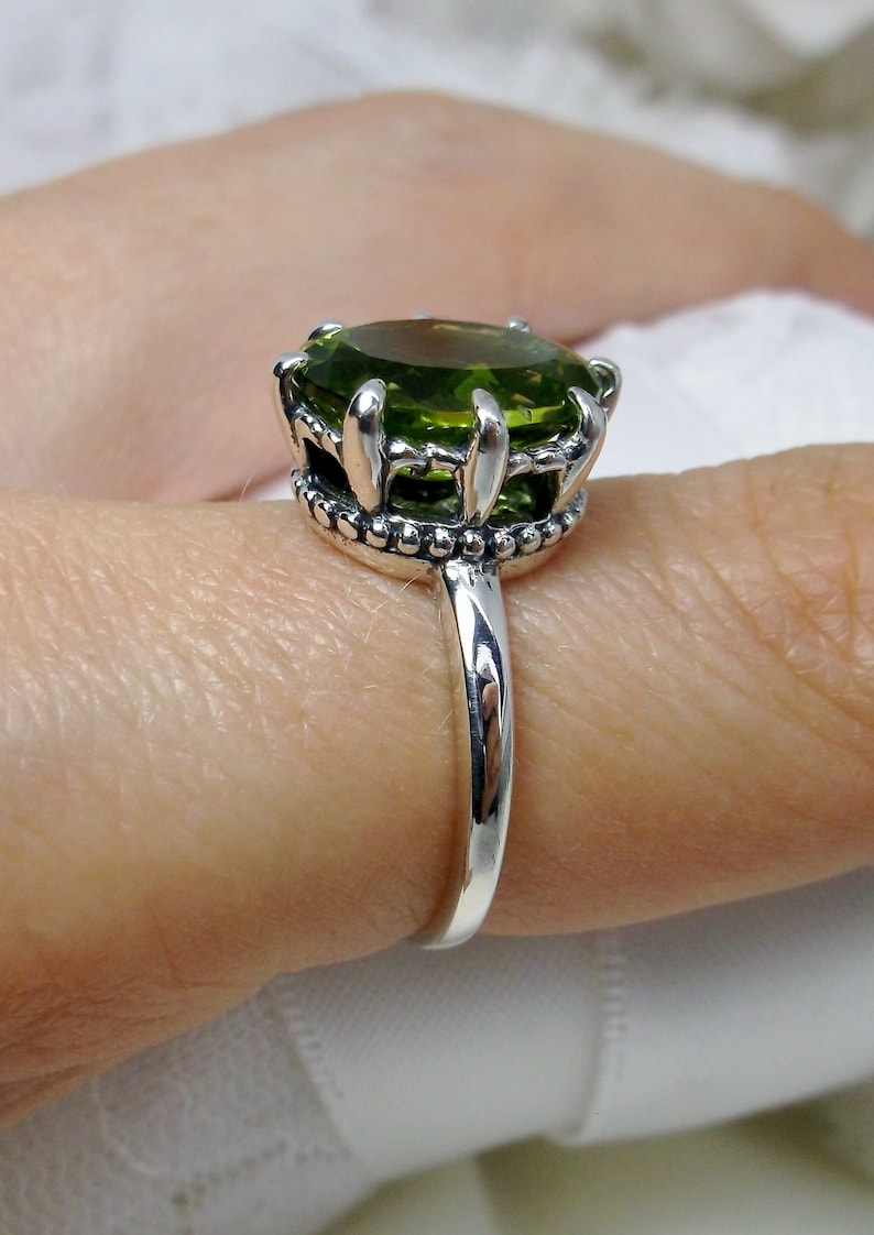 Natural Peridot 925 Sterling Silver Victorian Swirl Solitaire Ring SZ 5 Natural Peridot 925 Sterling Silver Victorian Swirl Solitaire Ring SZ 5