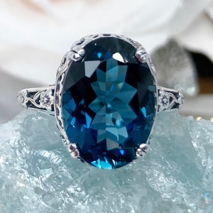 Details about   2 Ct GENUINE LONDON BLUE TOPAZ ANTIQUE STYLE 925 SILVER RING SIZE 5.75      #743 