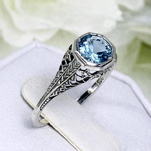 Anillo de topacio azul cielo natural / Plata de ley / Topacio azul o aguamarina, filigrana de diente de león de boda victoriana [Hecho a medida] Diseño n.° 205