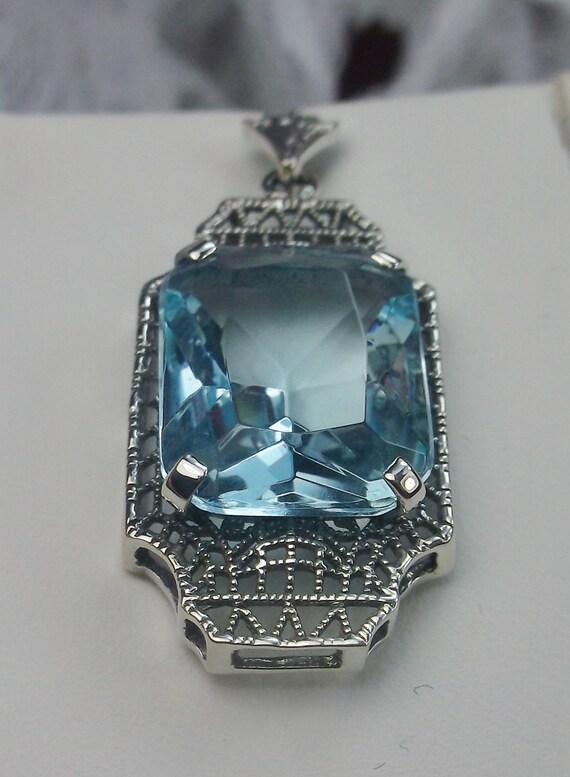 Collier Médaillon Argent Style Art Nouveau - Aigue-marine & Marcassite, Longueur 18 Pouces