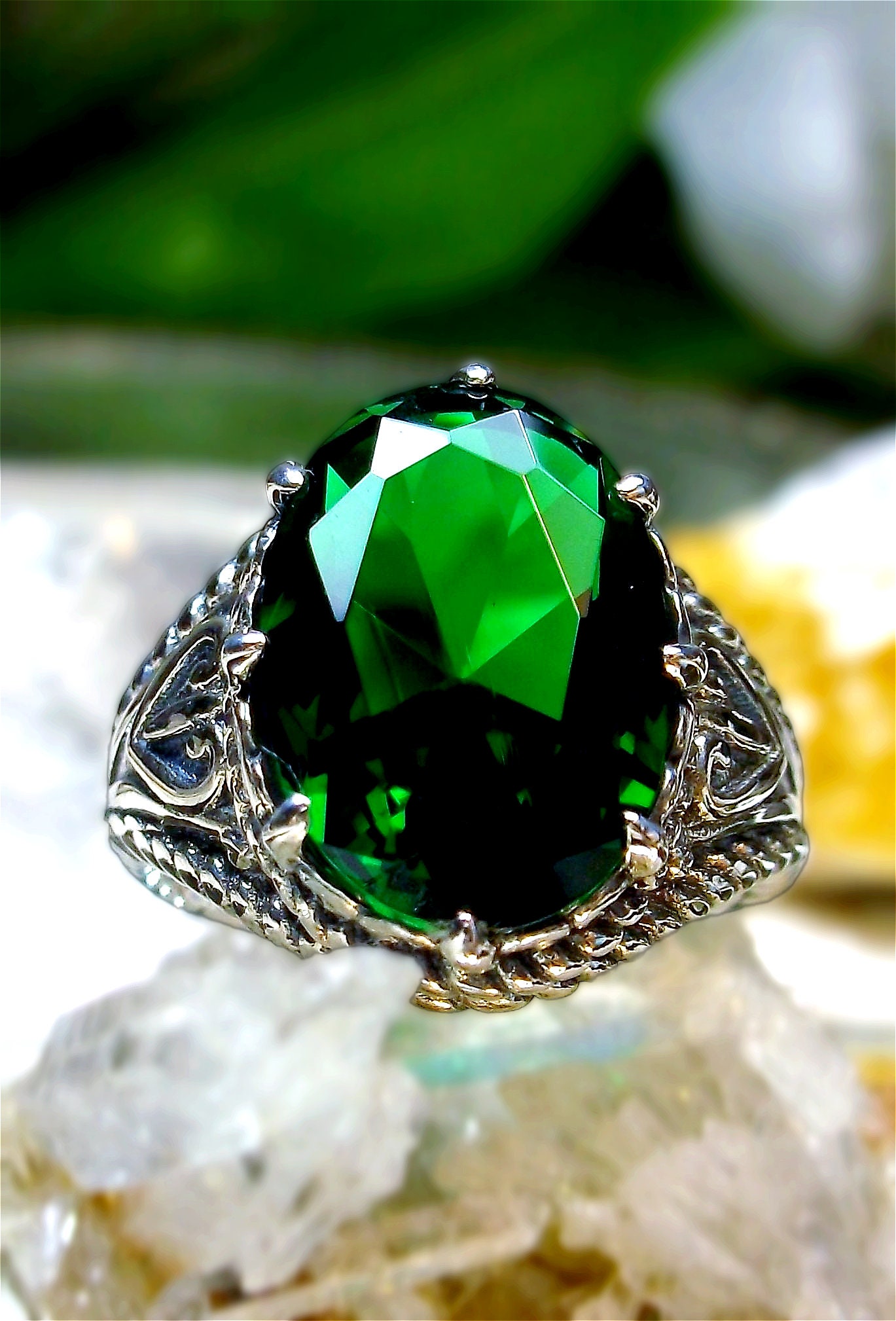 スターリングシルバー 合成グリーンクォーツ ラウンドカット ソリティア スタッドピアス レディース ティーン用 Emerald E 並行輸入品