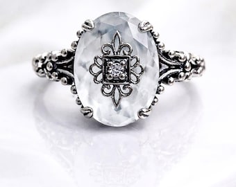 Anillo con incrustación de moissanita adornada con alcanfor • Gema ovalada facetada de 6 ct • Garra gótica de filigrana de plata de ley • Hecho a pedido • Diseño n.° 113e