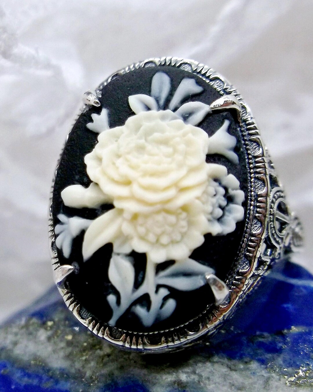 Silver Cameo Flower Ring