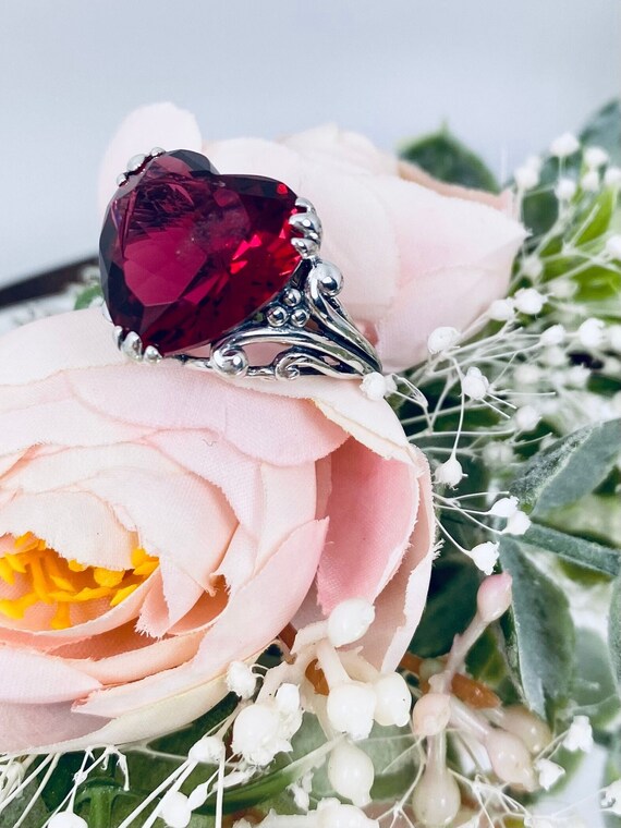 Bague coeur rubis sale